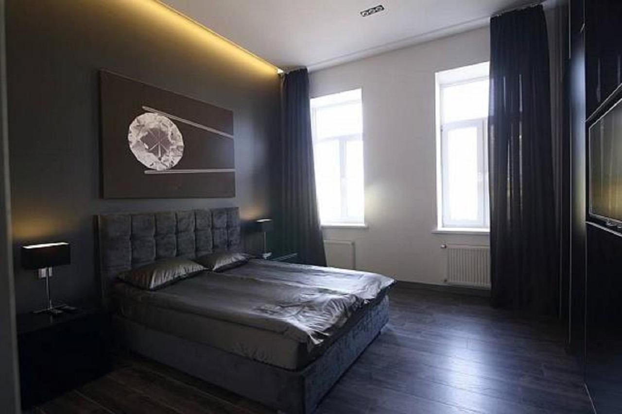 Apartment Ruska Street ลวีฟ ภายนอก รูปภาพ