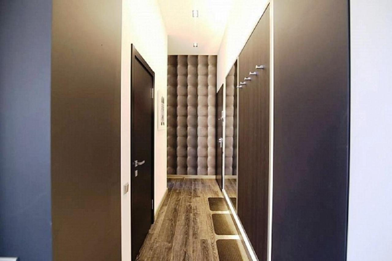 Apartment Ruska Street ลวีฟ ภายนอก รูปภาพ